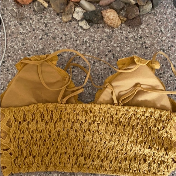 Petal bralette - Picture 2 of 4